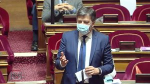Le sénateur Fabien Genet interroge le premier ministre