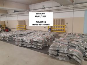 Faits divers – Les douaniers dijonnais saisissent près de 500 kg d’herbe de cannabis