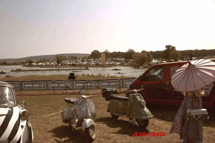 bull-car-2508249