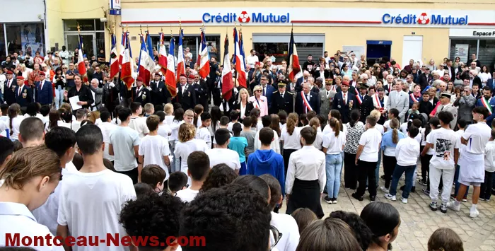defile-liberation-montceau-07092415