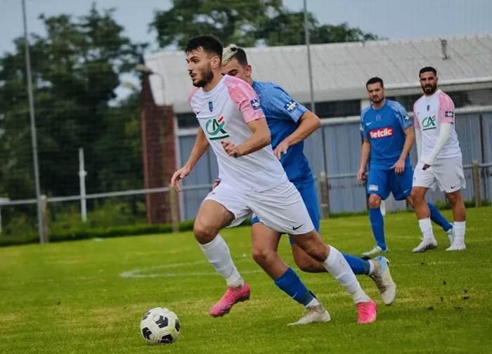 foot-yanis-1110242