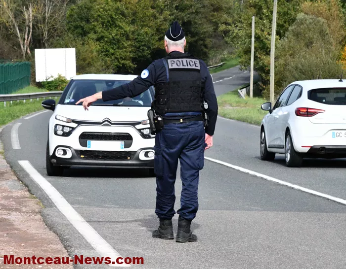 police-controle-16102411