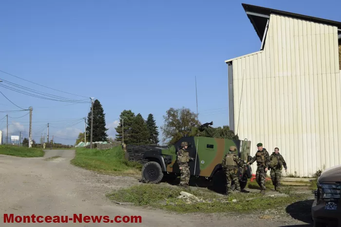 militaires-101124161029