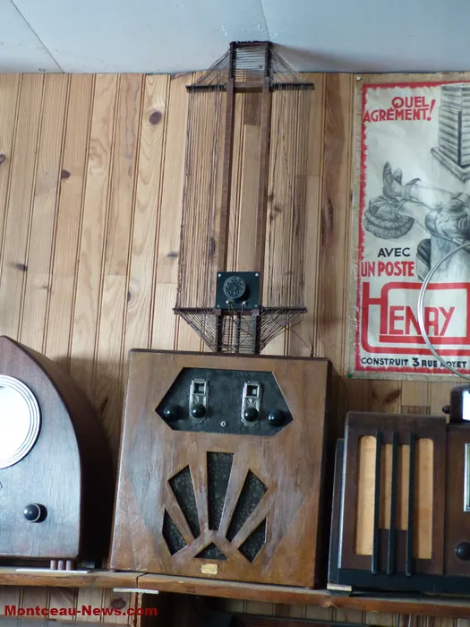 poste-radio-191124161099