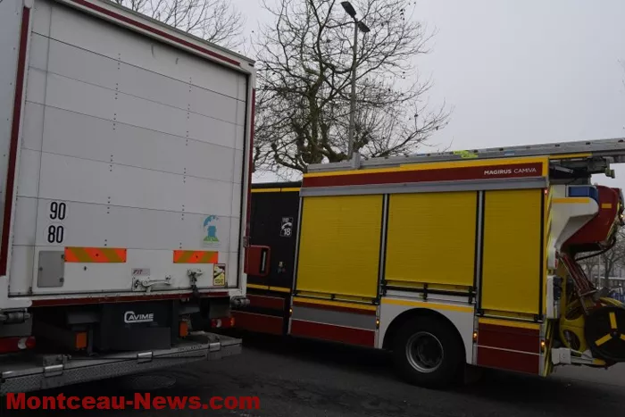 accident-mont-131224161028