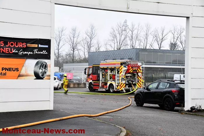 incendie-garage-renault-031224161030