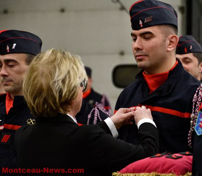 pompiers-mont-110125161037