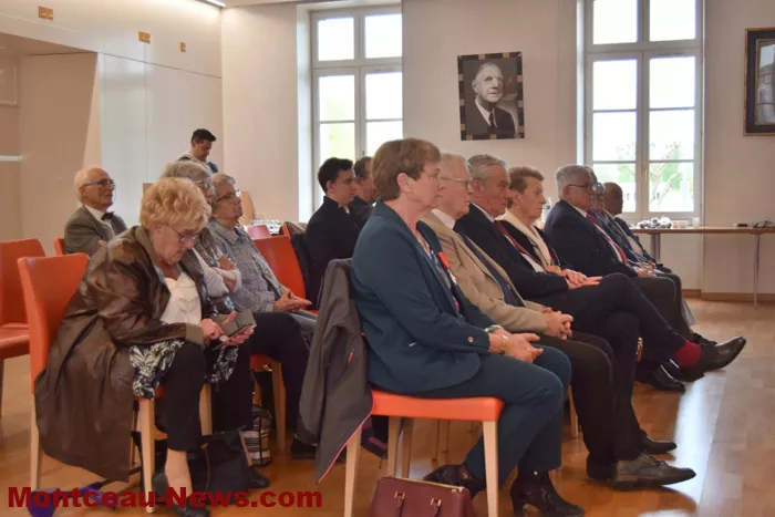 legion honneur-ag-180425161031