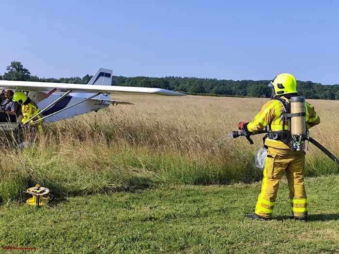 pompier-pouilloux-avion-140625161047