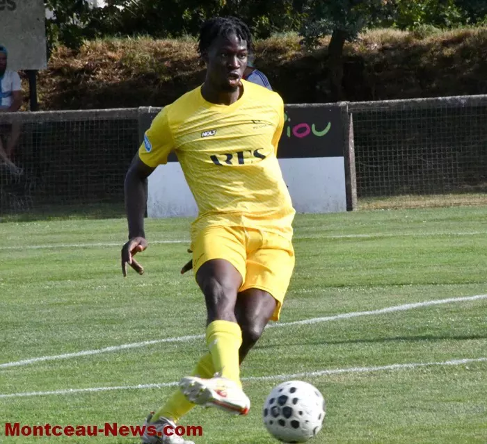 foot-yanis-240825161024