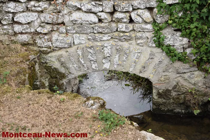 lavoir-st-huruge-300725161030