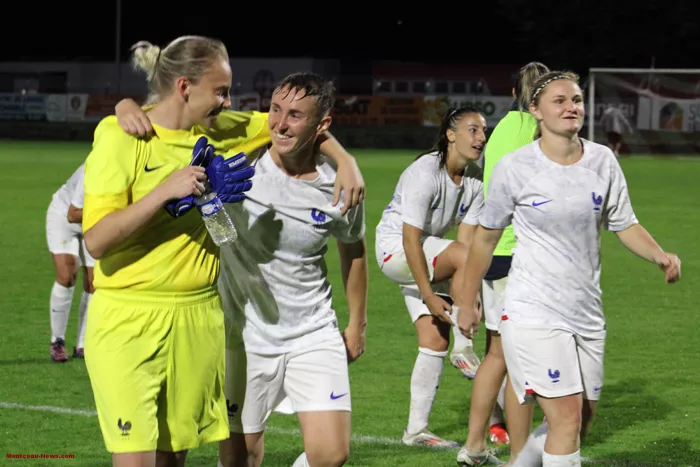 foot-filles-pompiers-230925161049