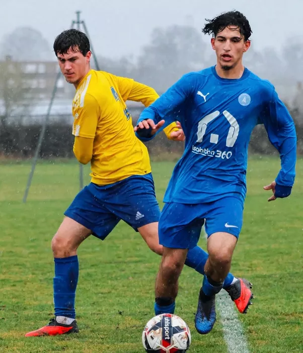 foot-yanis-150925161024
