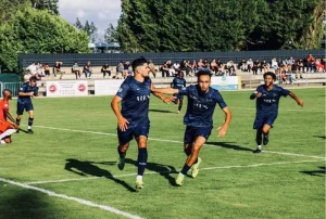 foot-yanis-1910253