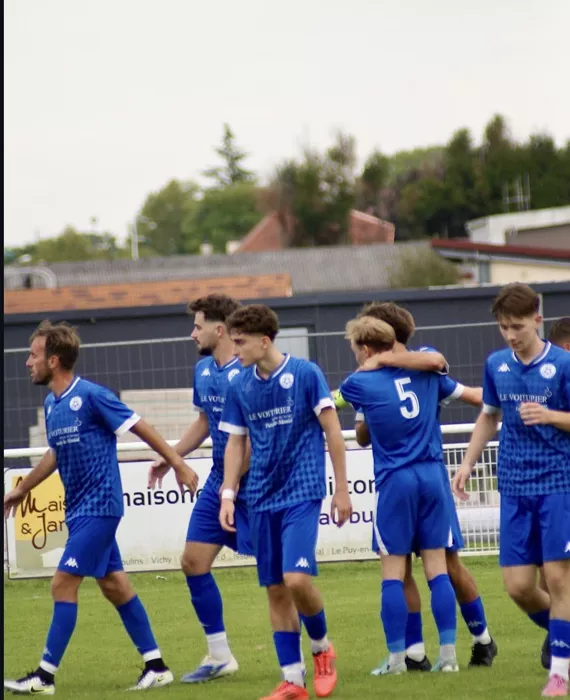 foot-yanis-j1-1910251