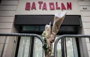 En hommage aux victimes des attentats du 13 novembre 2015