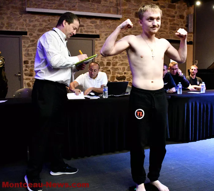 fight-pesee-boxeurs-0811255