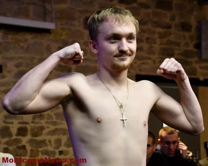 fight-pesee-boxeurs-0811256