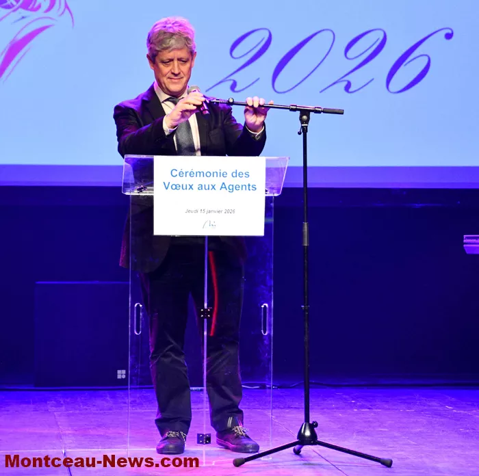 voeux-personnel-montceau-1601263