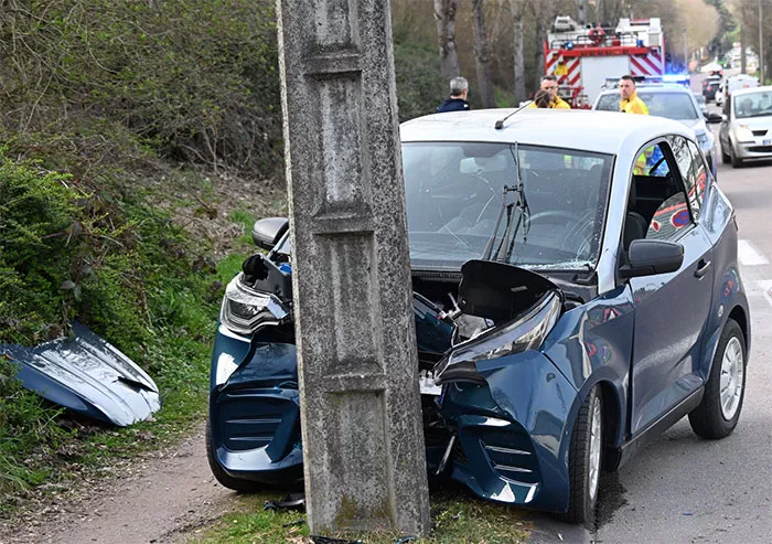 accid-le-creusot-060326