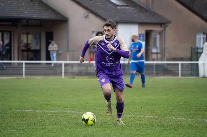 foot-yanis-2505261