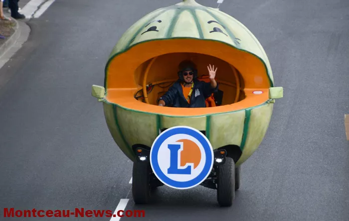 caravane-tour-france-17072639