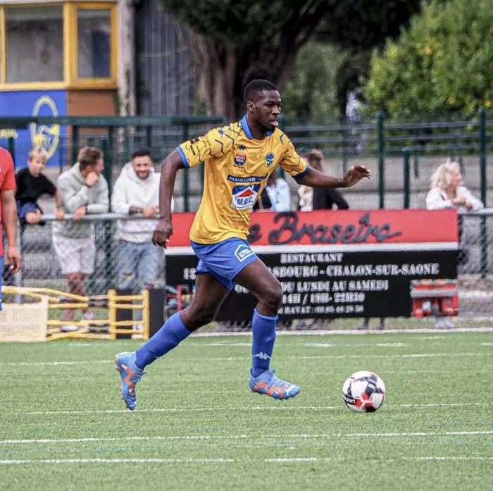 foot-yanis-1707261