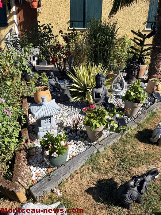 maison fleuris-09072644