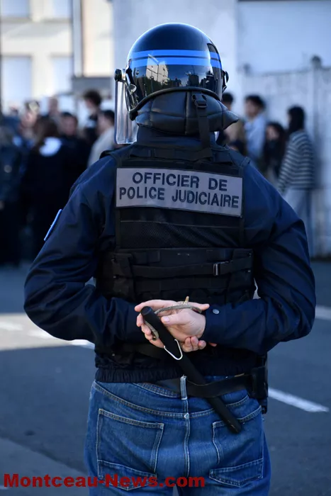 greve-manif-lycee-parriat-02102614